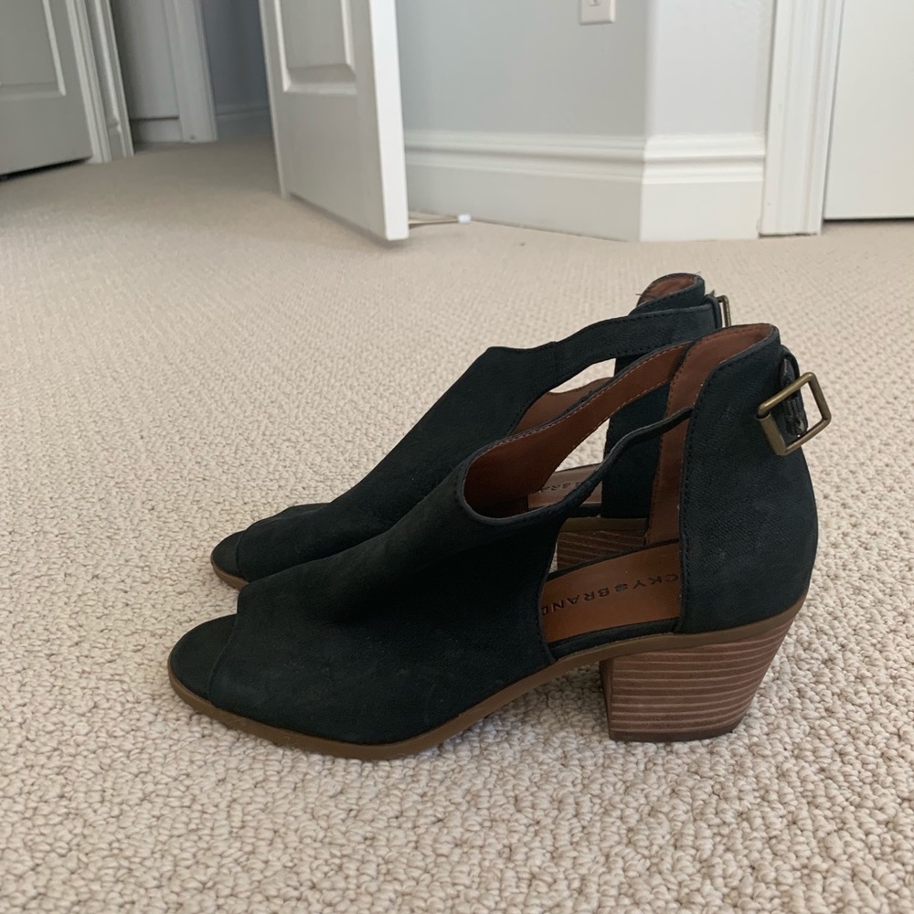 Lucky Open Toed Shoes